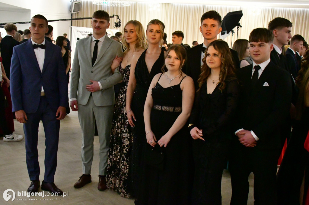 Poloneza czas zacząć! Studniówka biłgorajskiej Budowlanki