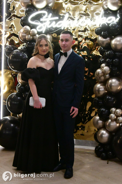 Poloneza czas zacząć! Studniówka biłgorajskiej Budowlanki