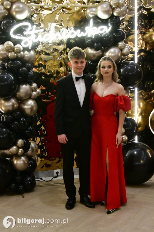 Poloneza czas zacząć! Studniówka biłgorajskiej Budowlanki