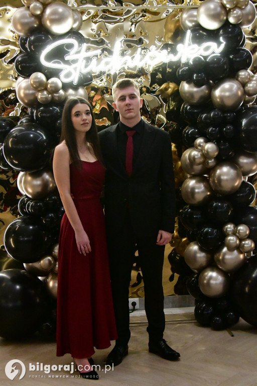 Poloneza czas zacząć! Studniówka biłgorajskiej Budowlanki