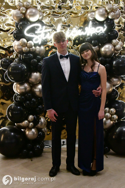 Poloneza czas zacząć! Studniówka biłgorajskiej Budowlanki