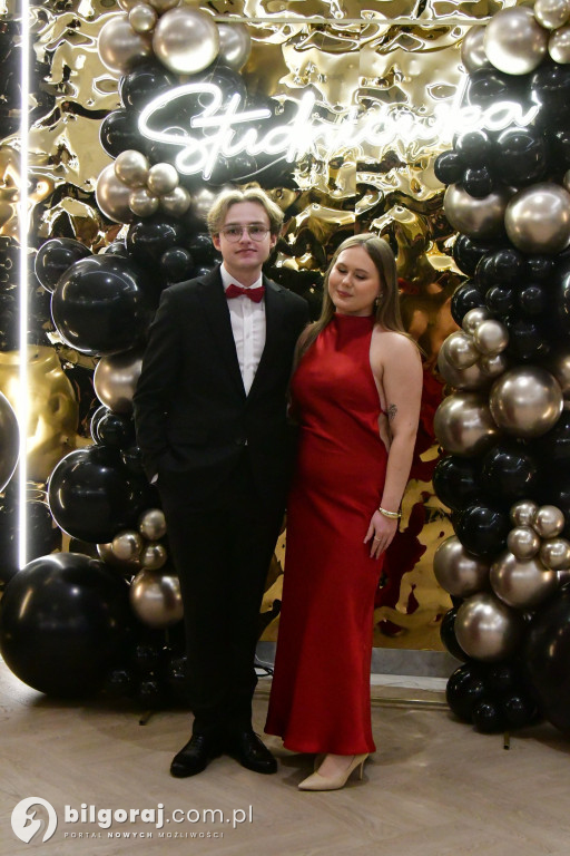 Poloneza czas zacząć! Studniówka biłgorajskiej Budowlanki