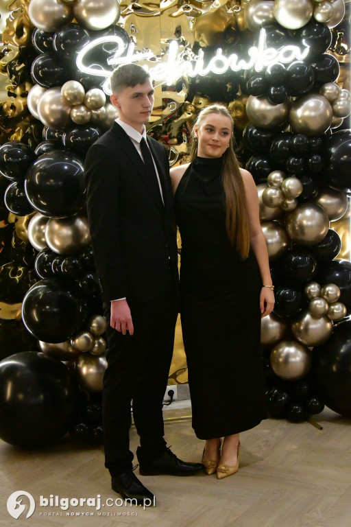 Poloneza czas zacząć! Studniówka biłgorajskiej Budowlanki