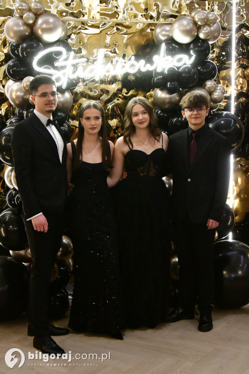 Poloneza czas zacząć! Studniówka biłgorajskiej Budowlanki