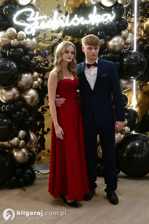 Poloneza czas zacząć! Studniówka biłgorajskiej Budowlanki