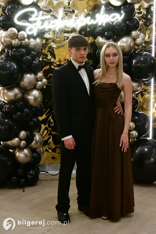 Poloneza czas zacząć! Studniówka biłgorajskiej Budowlanki