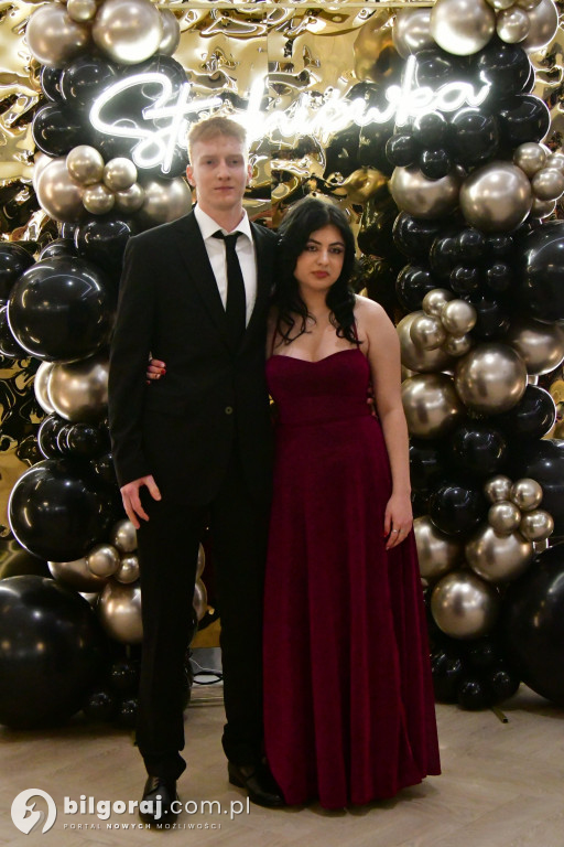 Poloneza czas zacząć! Studniówka biłgorajskiej Budowlanki