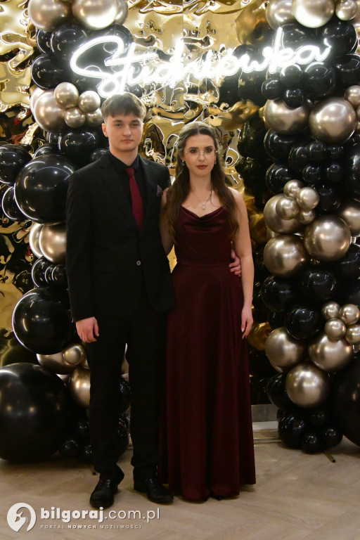 Poloneza czas zacząć! Studniówka biłgorajskiej Budowlanki