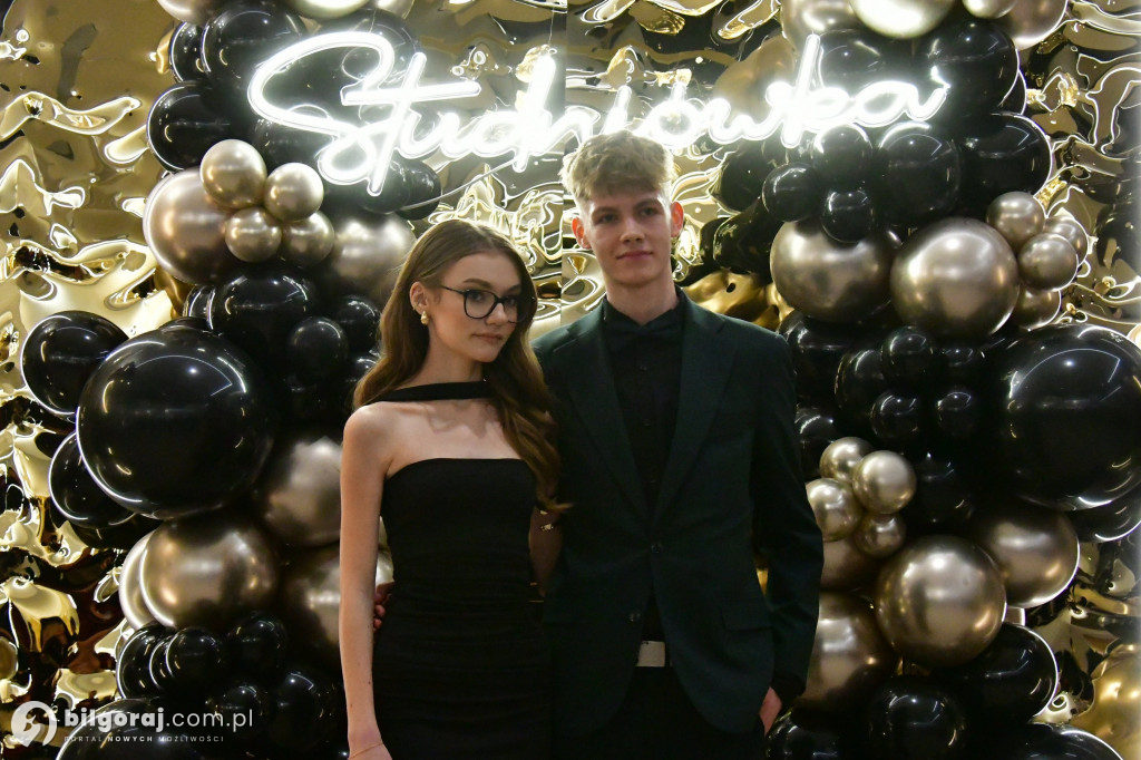 Poloneza czas zacząć! Studniówka biłgorajskiej Budowlanki