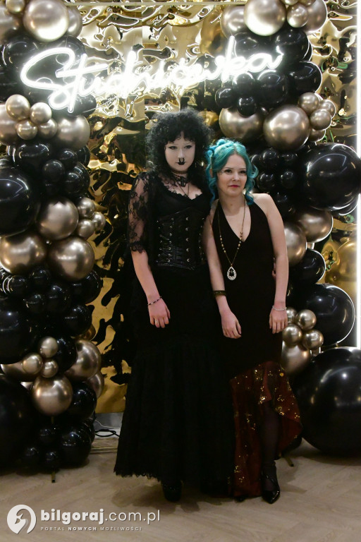 Poloneza czas zacząć! Studniówka biłgorajskiej Budowlanki