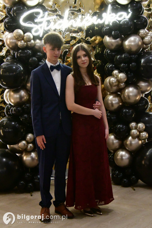 Poloneza czas zacząć! Studniówka biłgorajskiej Budowlanki