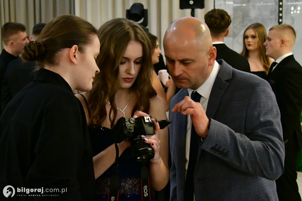 Poloneza czas zacząć! Studniówka biłgorajskiej Budowlanki