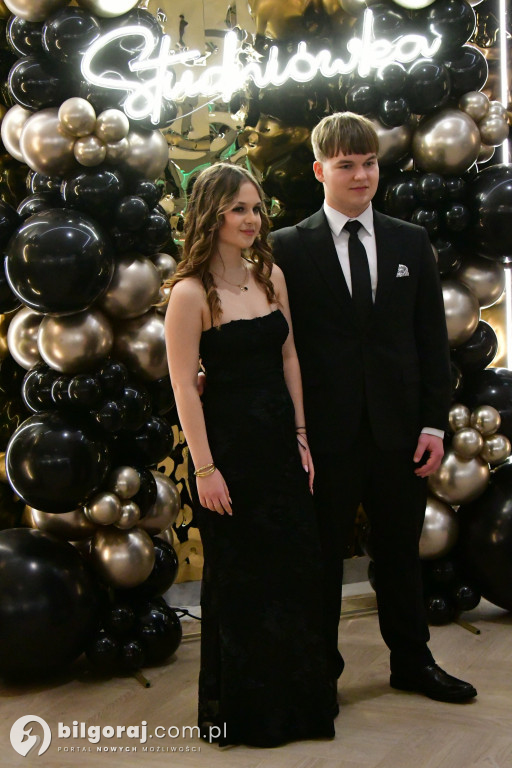 Poloneza czas zacząć! Studniówka biłgorajskiej Budowlanki