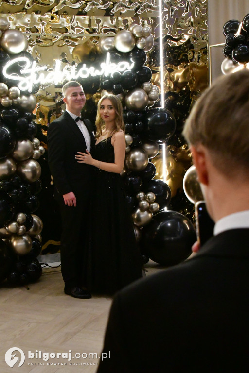 Poloneza czas zacząć! Studniówka biłgorajskiej Budowlanki