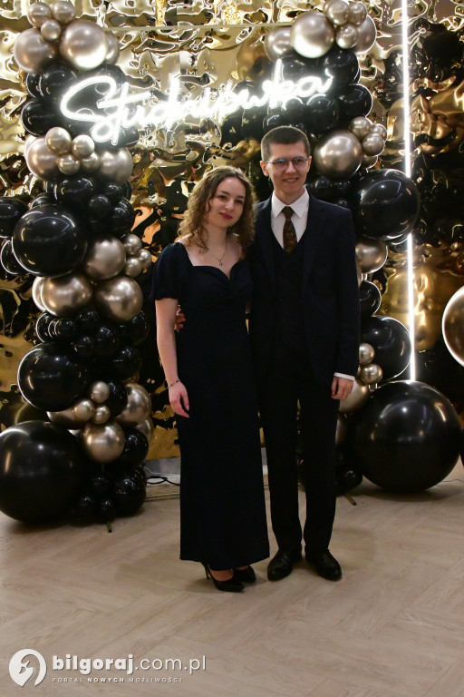 Poloneza czas zacząć! Studniówka biłgorajskiej Budowlanki