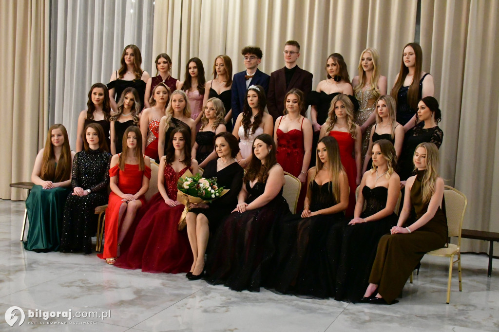 Poloneza czas zacząć! Studniówka biłgorajskiej Budowlanki