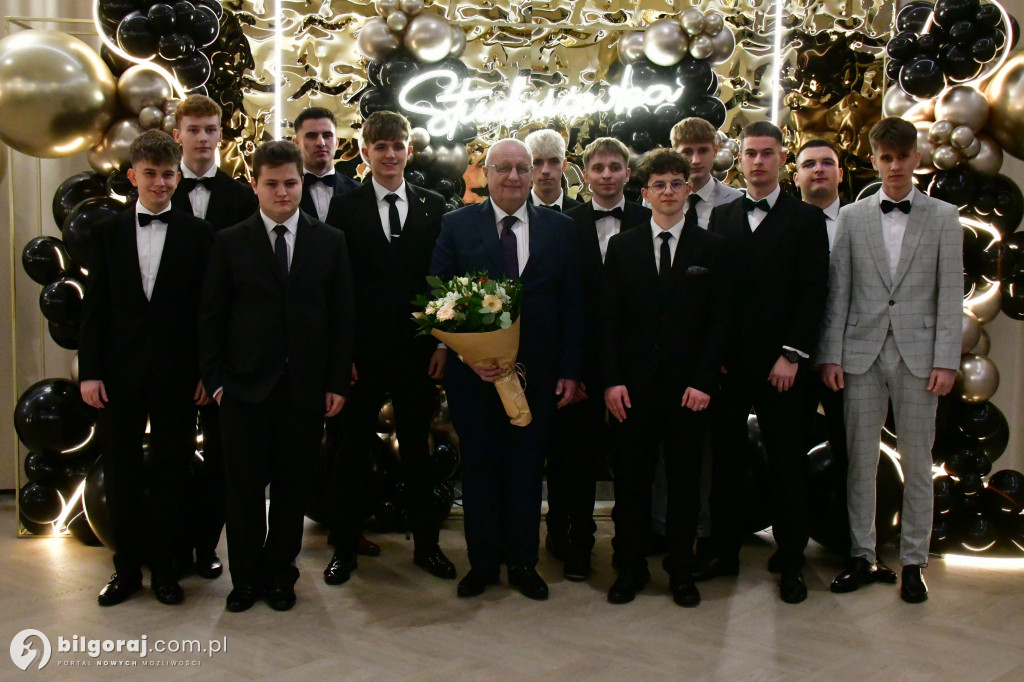 Poloneza czas zacząć! Studniówka biłgorajskiej Budowlanki