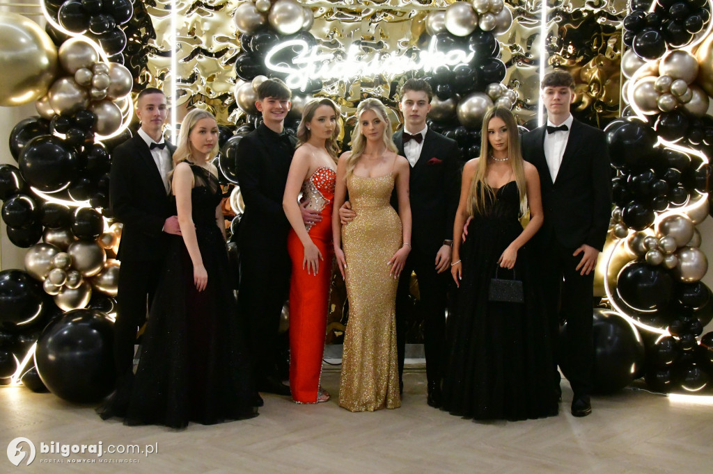 Poloneza czas zacząć! Studniówka biłgorajskiej Budowlanki