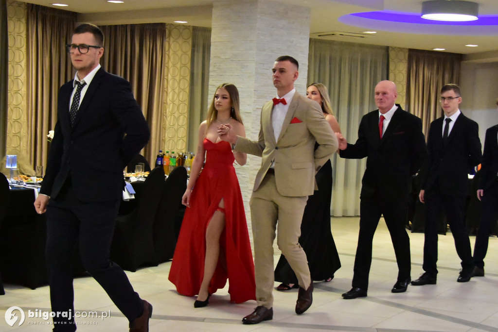 Maturzyści ZSZiO w Biłgoraju bawili się na balu studniówkowym