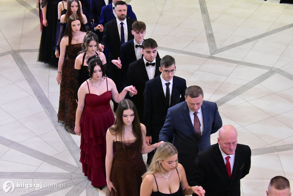 Maturzyści ZSZiO w Biłgoraju bawili się na balu studniówkowym