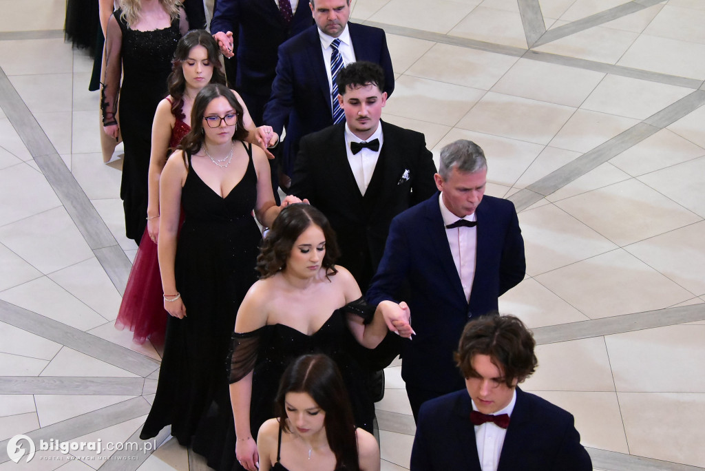Maturzyści ZSZiO w Biłgoraju bawili się na balu studniówkowym