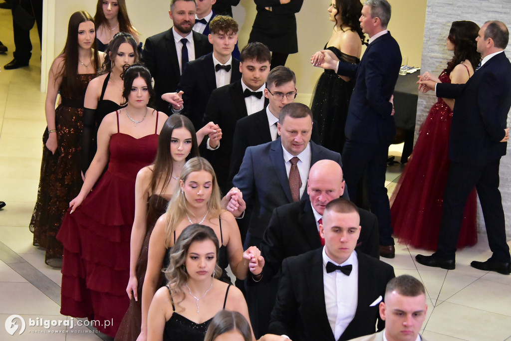 Maturzyści ZSZiO w Biłgoraju bawili się na balu studniówkowym