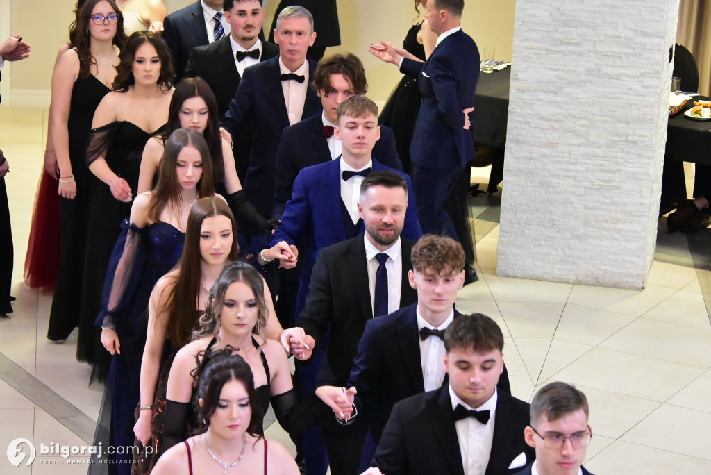 Maturzyści ZSZiO w Biłgoraju bawili się na balu studniówkowym