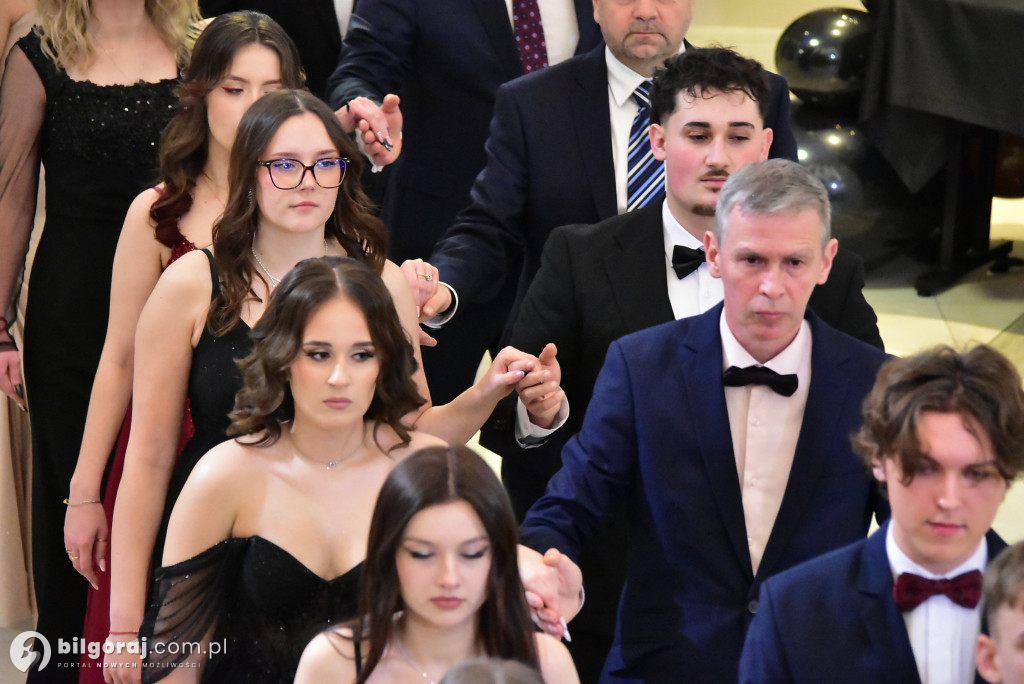 Maturzyści ZSZiO w Biłgoraju bawili się na balu studniówkowym