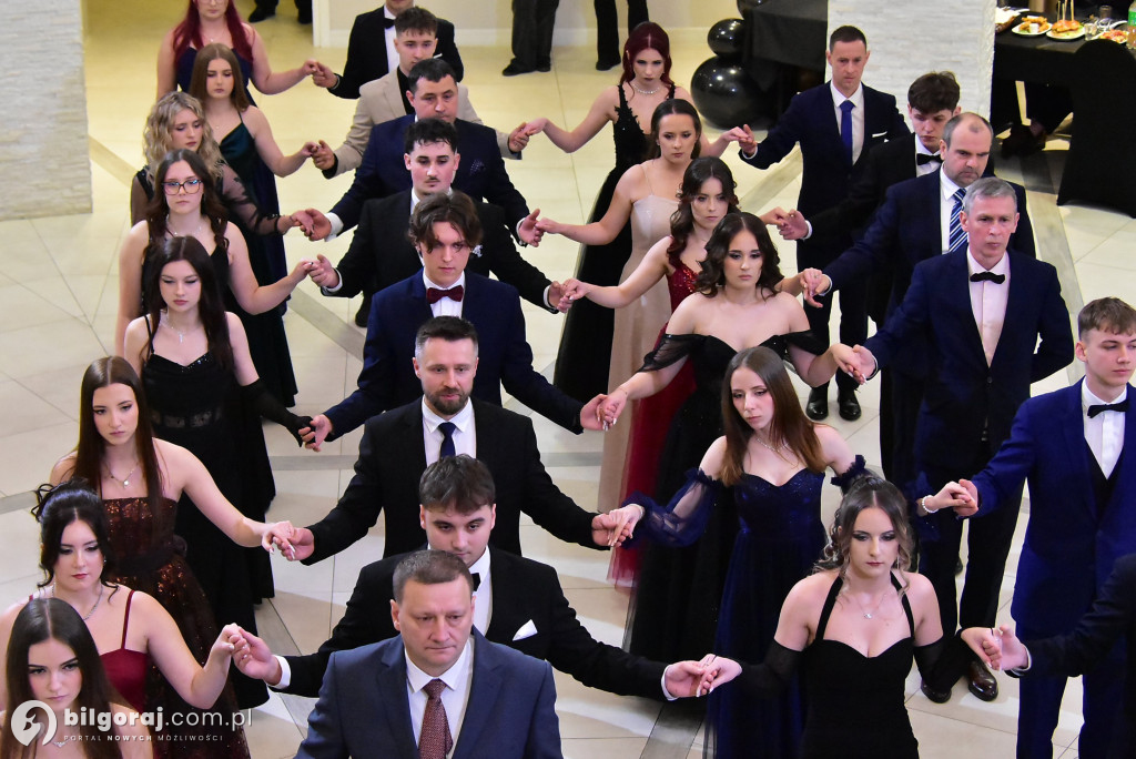 Maturzyści ZSZiO w Biłgoraju bawili się na balu studniówkowym