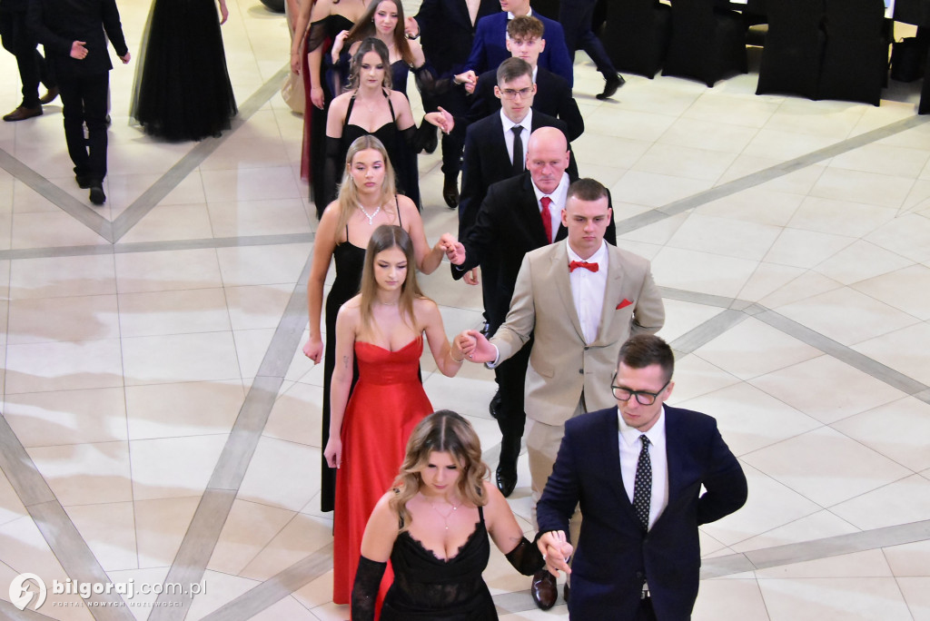 Maturzyści ZSZiO w Biłgoraju bawili się na balu studniówkowym