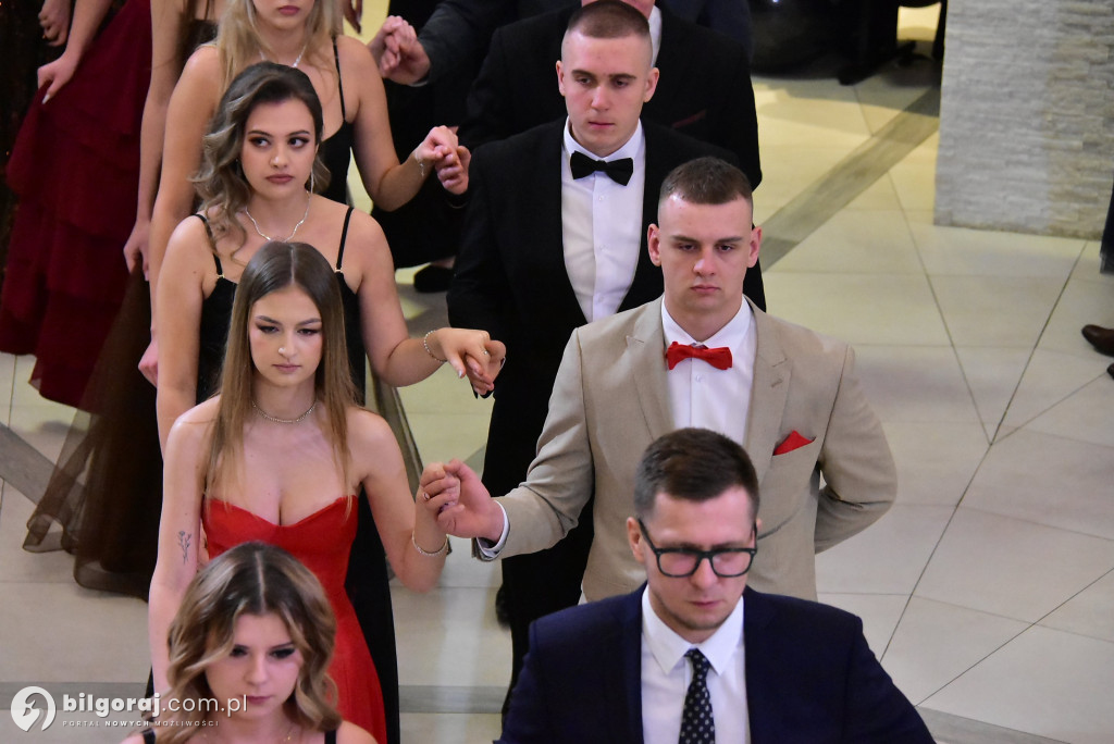 Maturzyści ZSZiO w Biłgoraju bawili się na balu studniówkowym