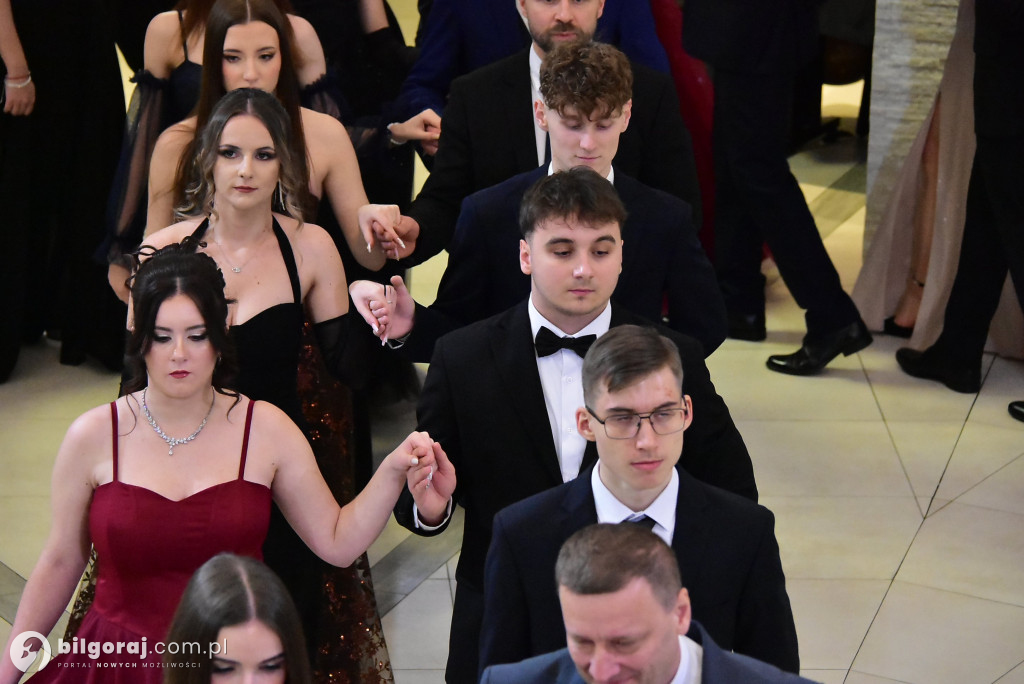 Maturzyści ZSZiO w Biłgoraju bawili się na balu studniówkowym