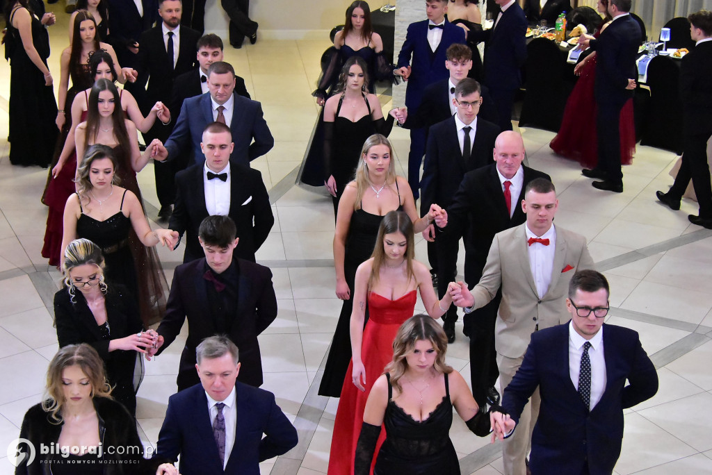 Maturzyści ZSZiO w Biłgoraju bawili się na balu studniówkowym