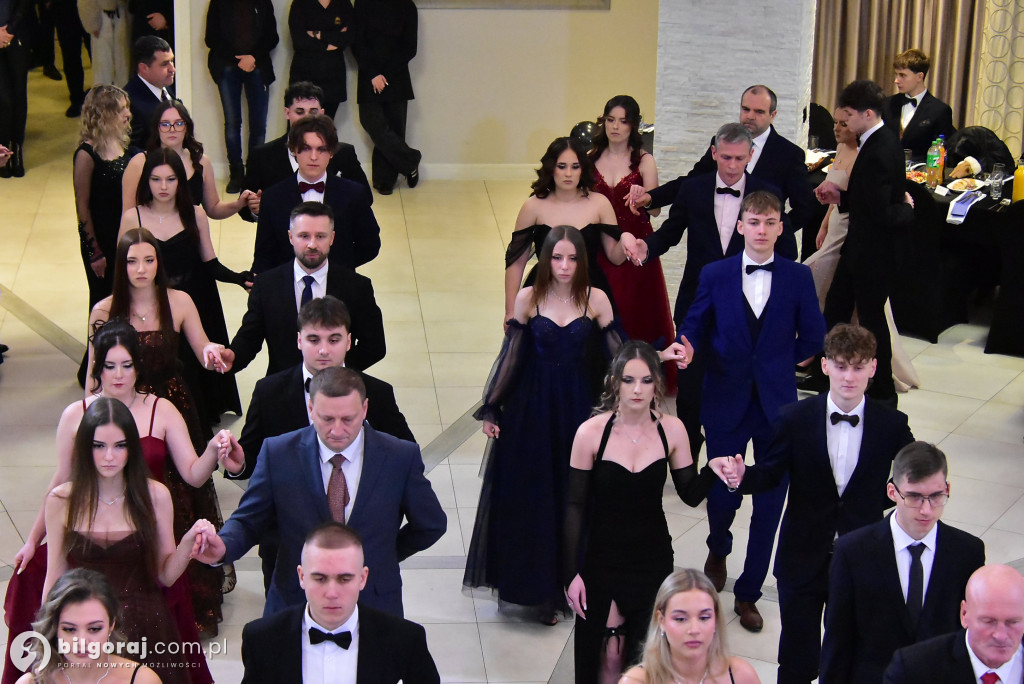 Maturzyści ZSZiO w Biłgoraju bawili się na balu studniówkowym