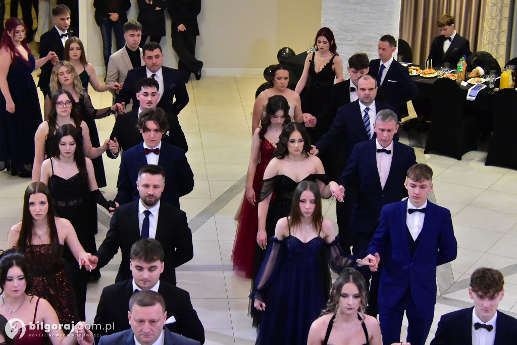 Maturzyści ZSZiO w Biłgoraju bawili się na balu studniówkowym