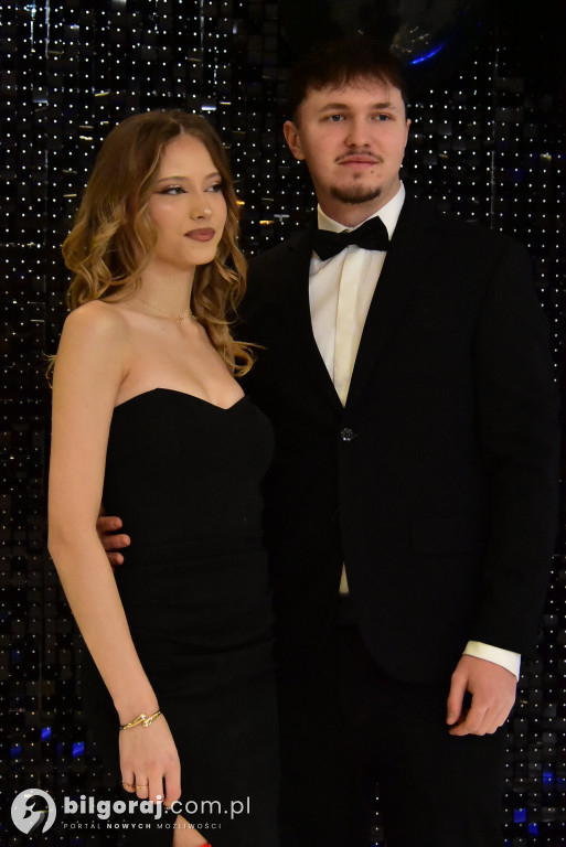 Maturzyści ZSZiO w Biłgoraju bawili się na balu studniówkowym