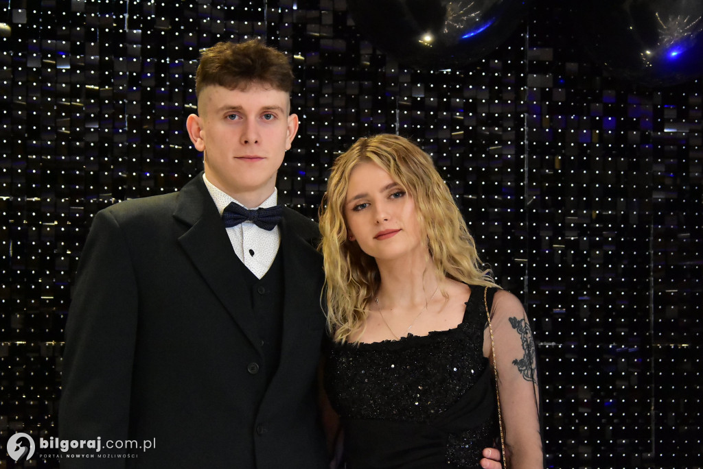 Maturzyści ZSZiO w Biłgoraju bawili się na balu studniówkowym