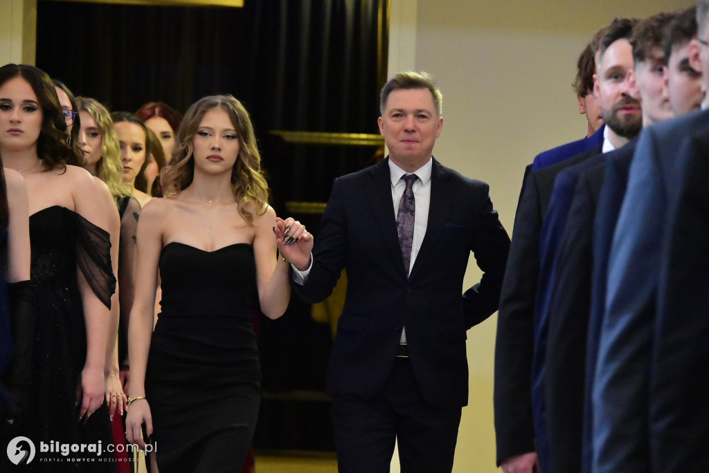 Maturzyści ZSZiO w Biłgoraju bawili się na balu studniówkowym