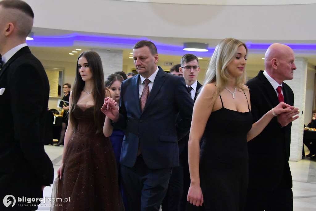 Maturzyści ZSZiO w Biłgoraju bawili się na balu studniówkowym