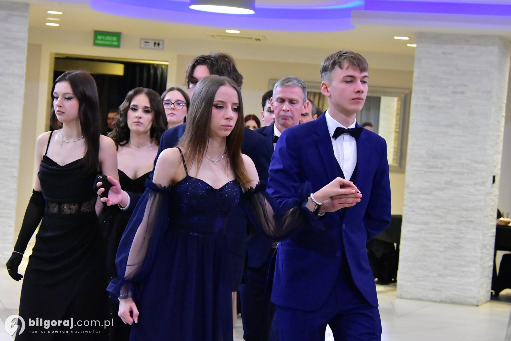 Maturzyści ZSZiO w Biłgoraju bawili się na balu studniówkowym