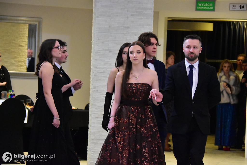 Maturzyści ZSZiO w Biłgoraju bawili się na balu studniówkowym