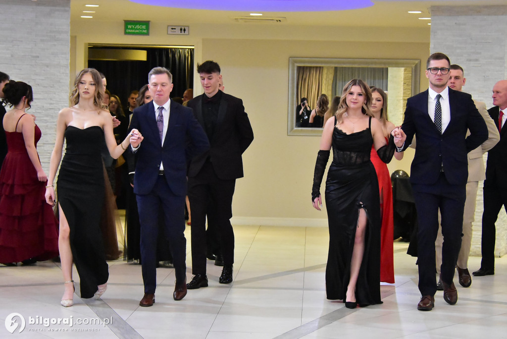 Maturzyści ZSZiO w Biłgoraju bawili się na balu studniówkowym