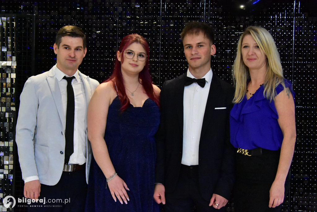 Maturzyści ZSZiO w Biłgoraju bawili się na balu studniówkowym