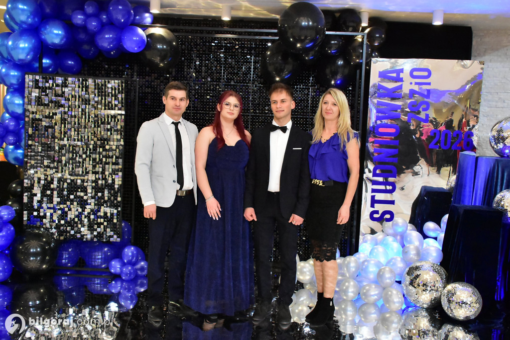 Maturzyści ZSZiO w Biłgoraju bawili się na balu studniówkowym