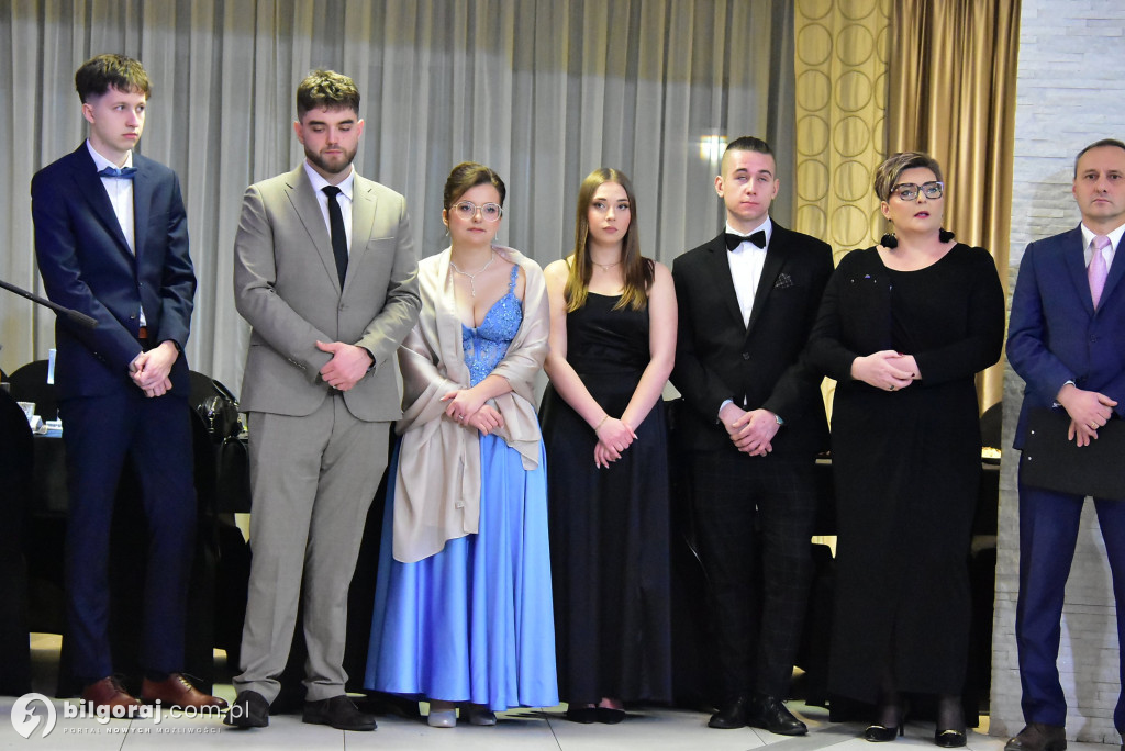 Maturzyści ZSZiO w Biłgoraju bawili się na balu studniówkowym