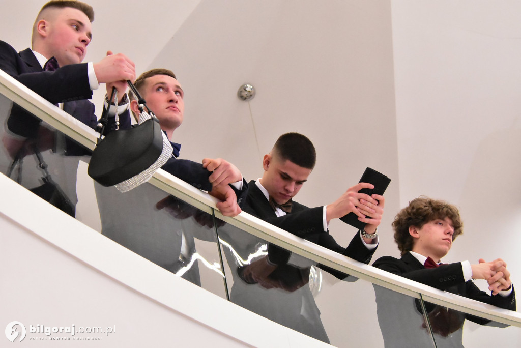 Maturzyści ZSZiO w Biłgoraju bawili się na balu studniówkowym