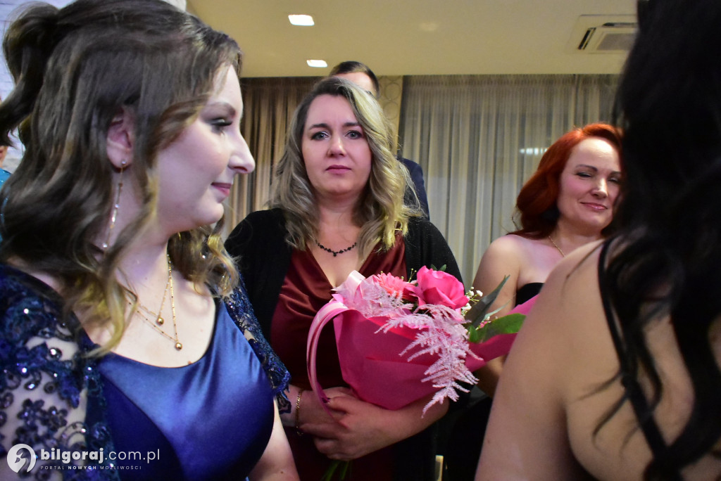 Maturzyści ZSZiO w Biłgoraju bawili się na balu studniówkowym