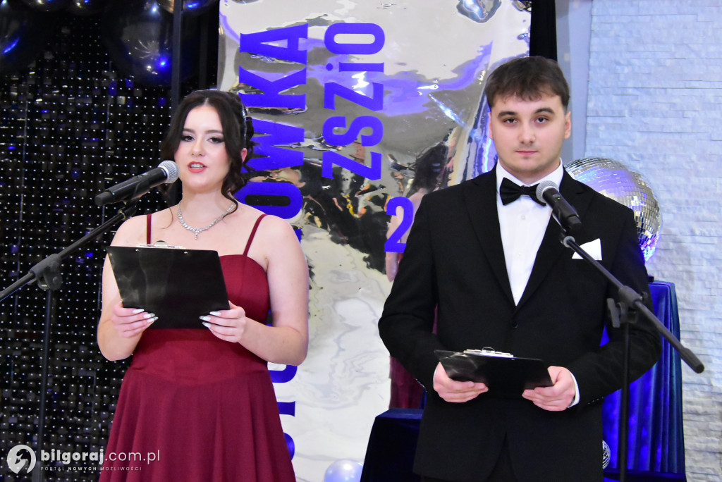 Maturzyści ZSZiO w Biłgoraju bawili się na balu studniówkowym