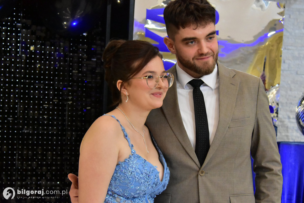 Maturzyści ZSZiO w Biłgoraju bawili się na balu studniówkowym