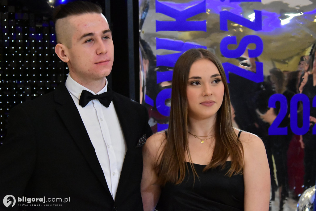 Maturzyści ZSZiO w Biłgoraju bawili się na balu studniówkowym